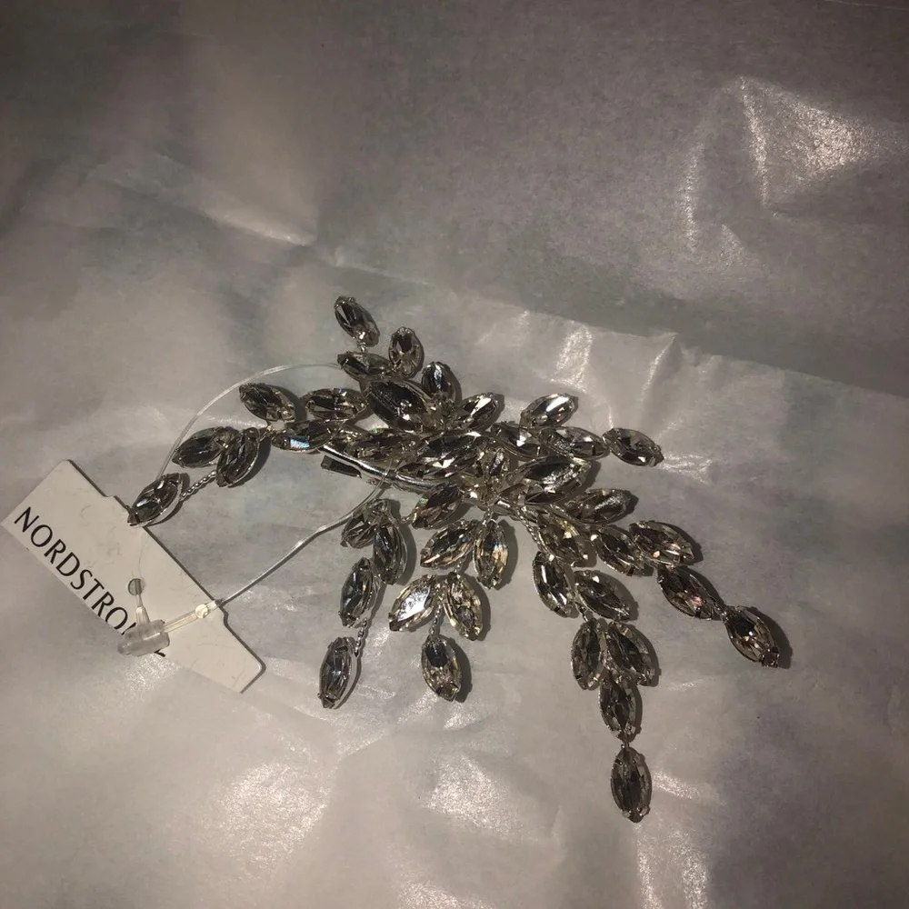 Brides & Hairpins isadora Crystal hair clip NWT